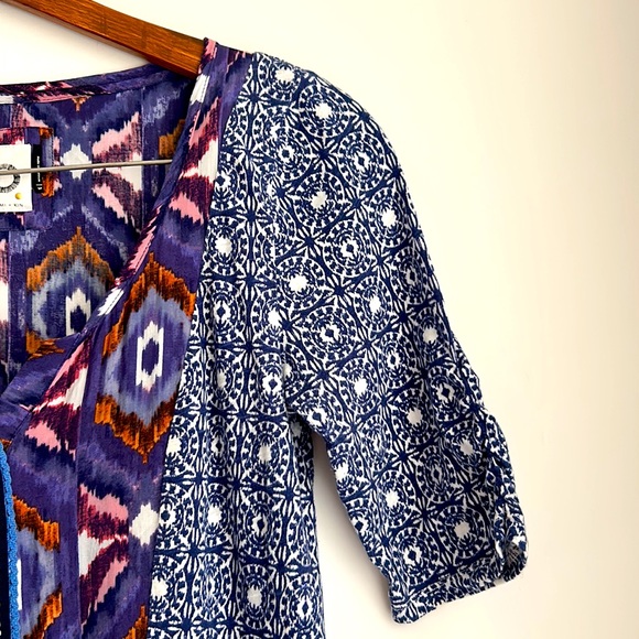 Anthropologie Akemi + Kin Blue Purple Split Neck Ikat Boho Top - Picture 3 of 11